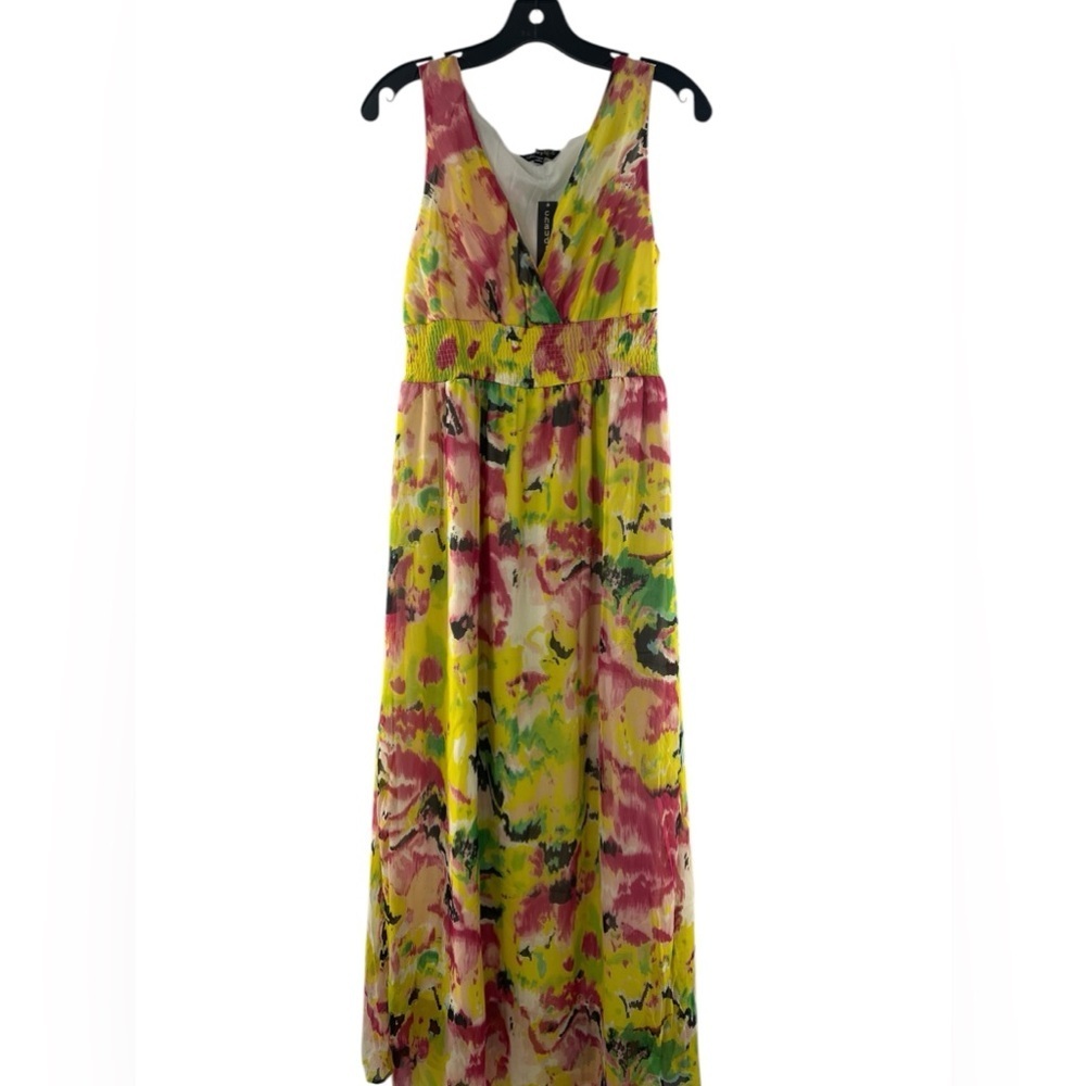 NWT Chaudry V Neck Sleeveless Floral Yellow Dress